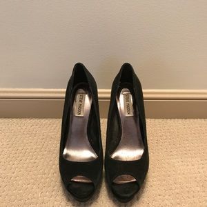 Steve Madden platform peep toe heels, black